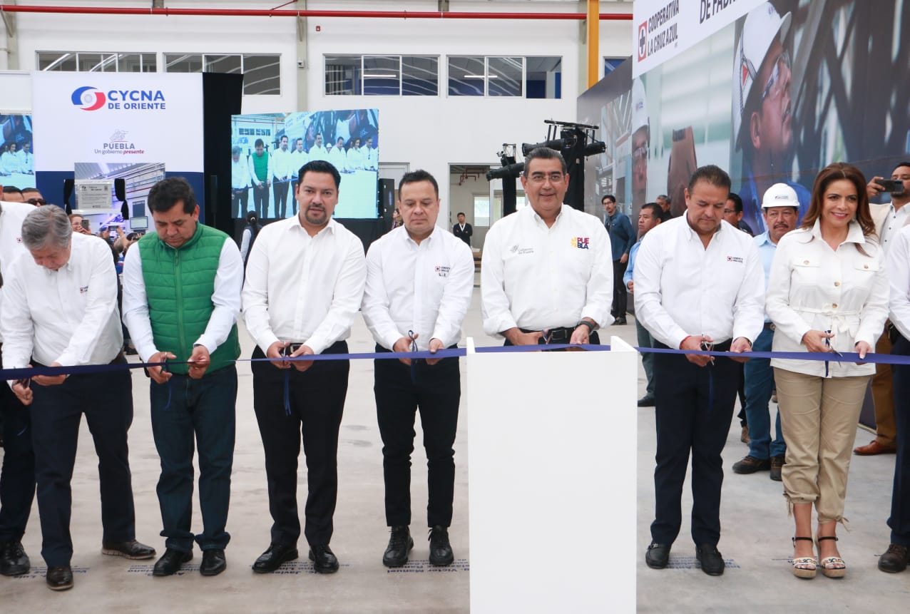 Sergio Salomón inaugura la empresa CYCNA de Oriente en Palmar de Bravo