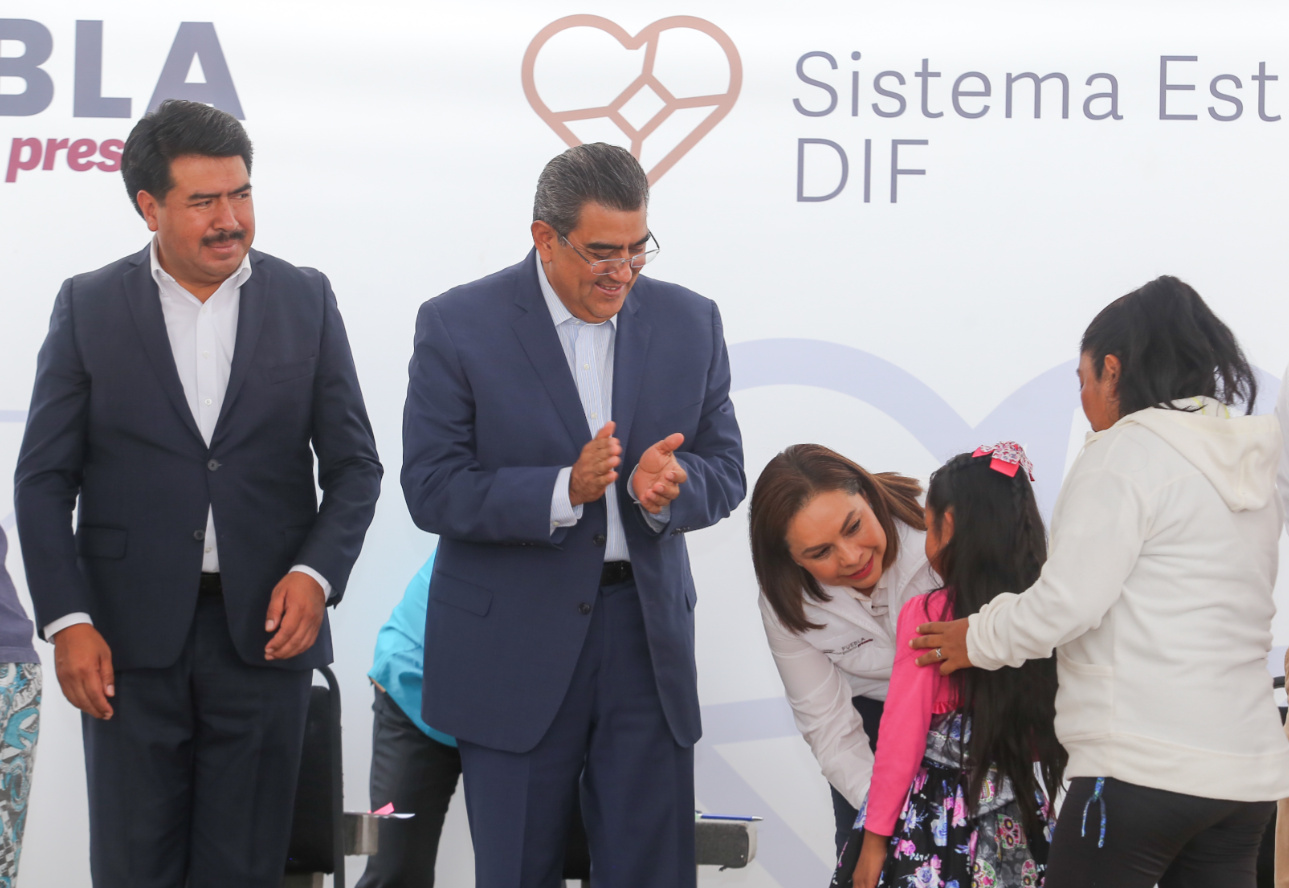 El poder, para cambiar vidas: Sergio Salomón; entrega prótesis externas