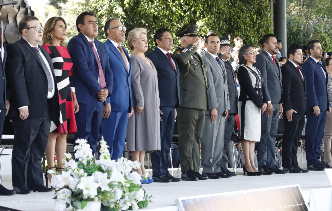 Implementa gobierno estatal energías limpias y renovables en instituciones educativas