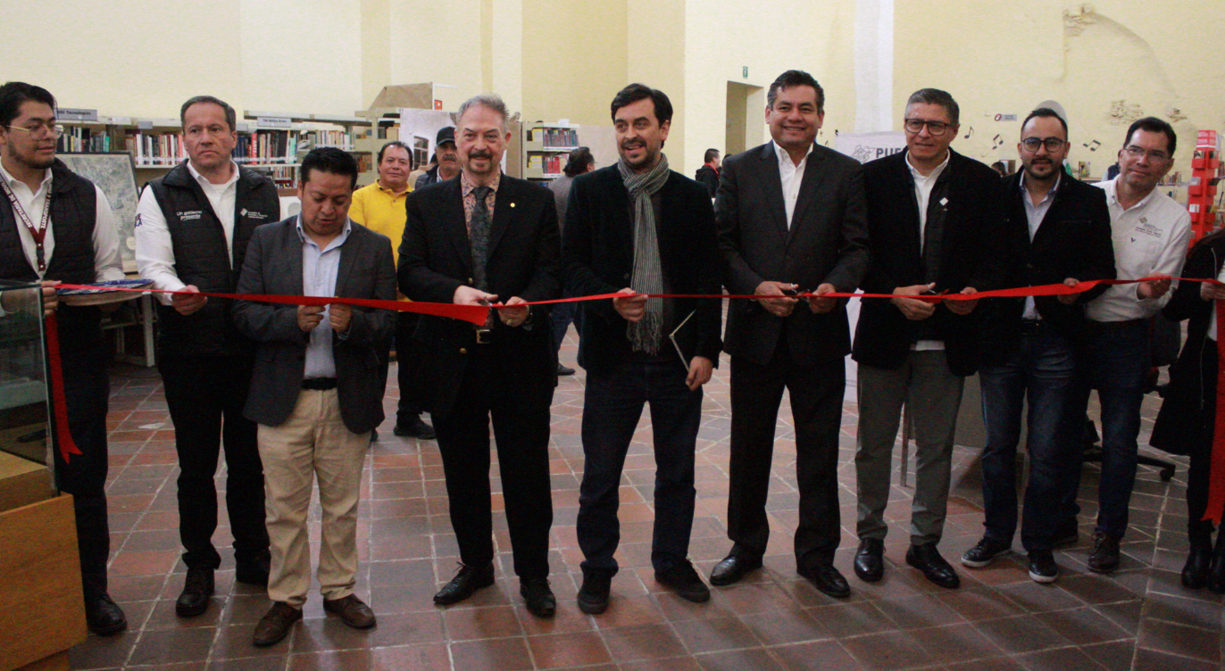 Conmemora gobierno estatal 100 años del transporte público