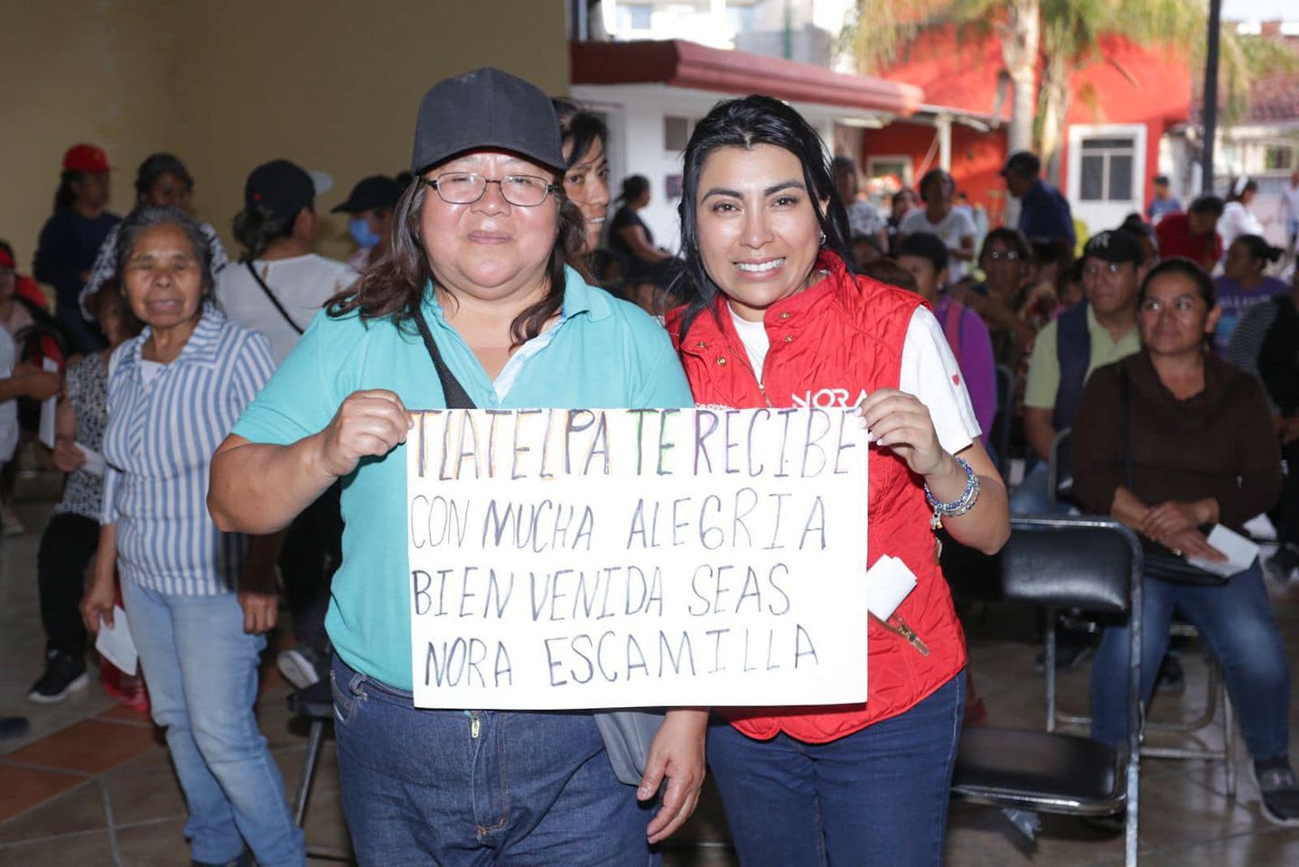 Nora Escamilla se compromete a trabajar por el progreso de las comunidades de Tlatelpa