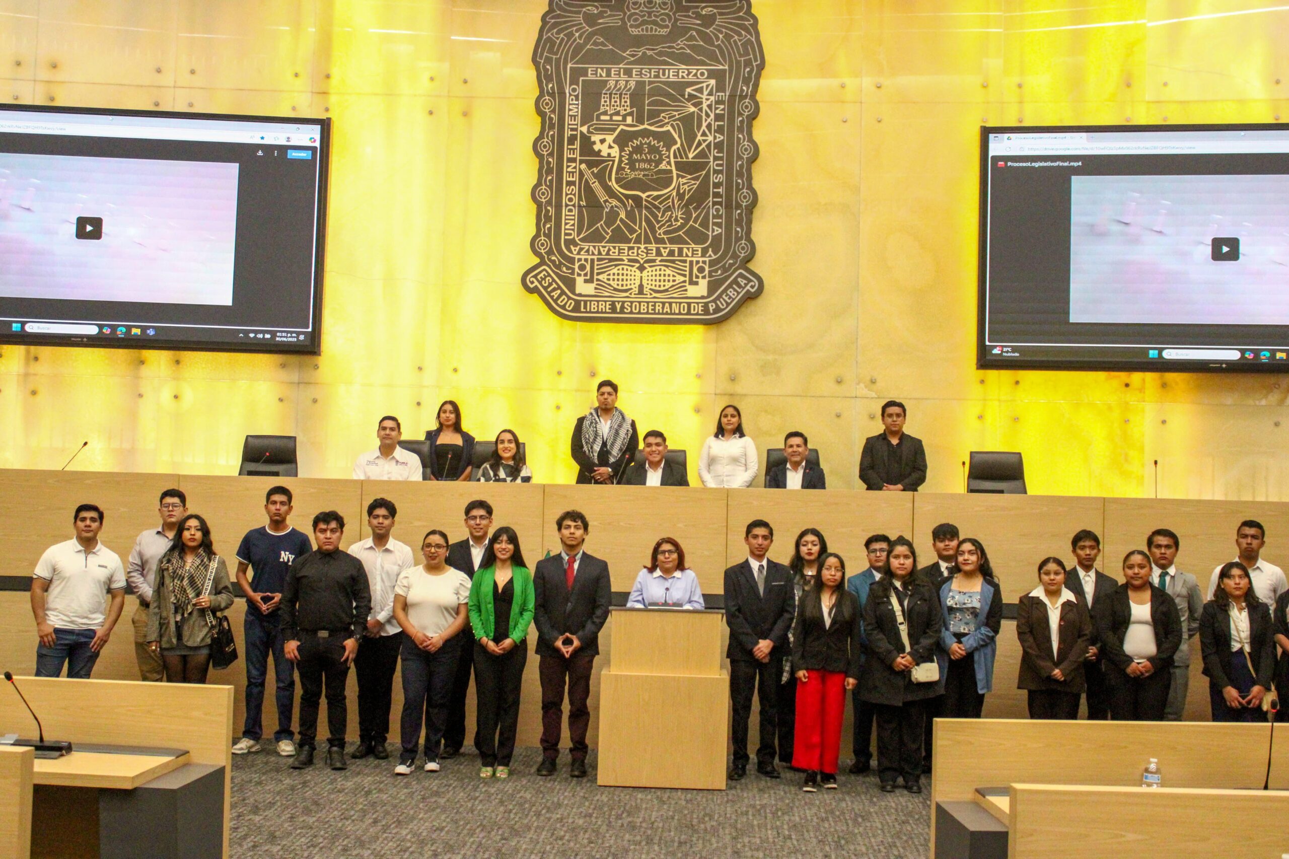 Juventudes poblanas expresan su voz y visión parlamentaria