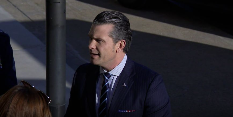 Trump impulsa cambio de nombre del Pentágono a Departamento de Guerra