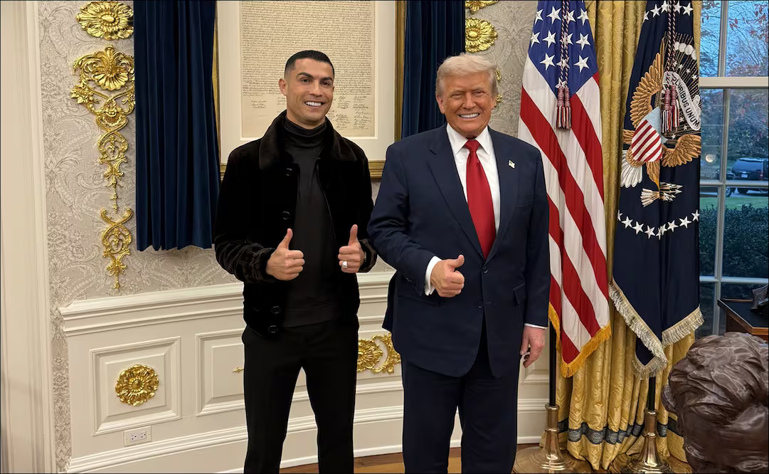 Cristiano Ronaldo se reúne con Donald Trump en la Casa Blanca y recibe la llave simbólica del Despacho Oval