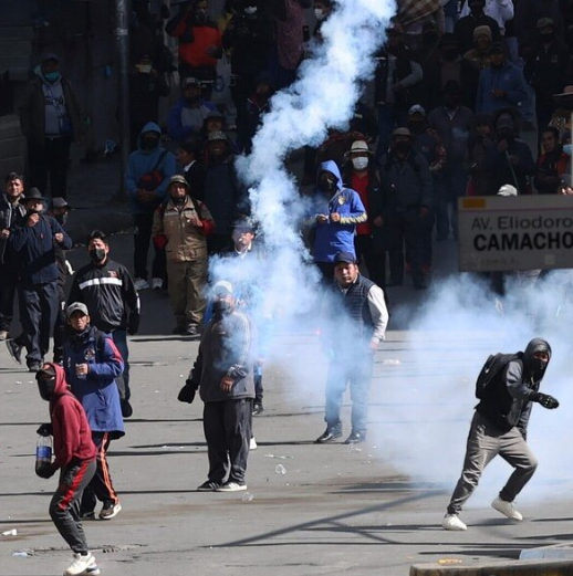 Congreso de Bolivia posibilita acción militar contra protestas