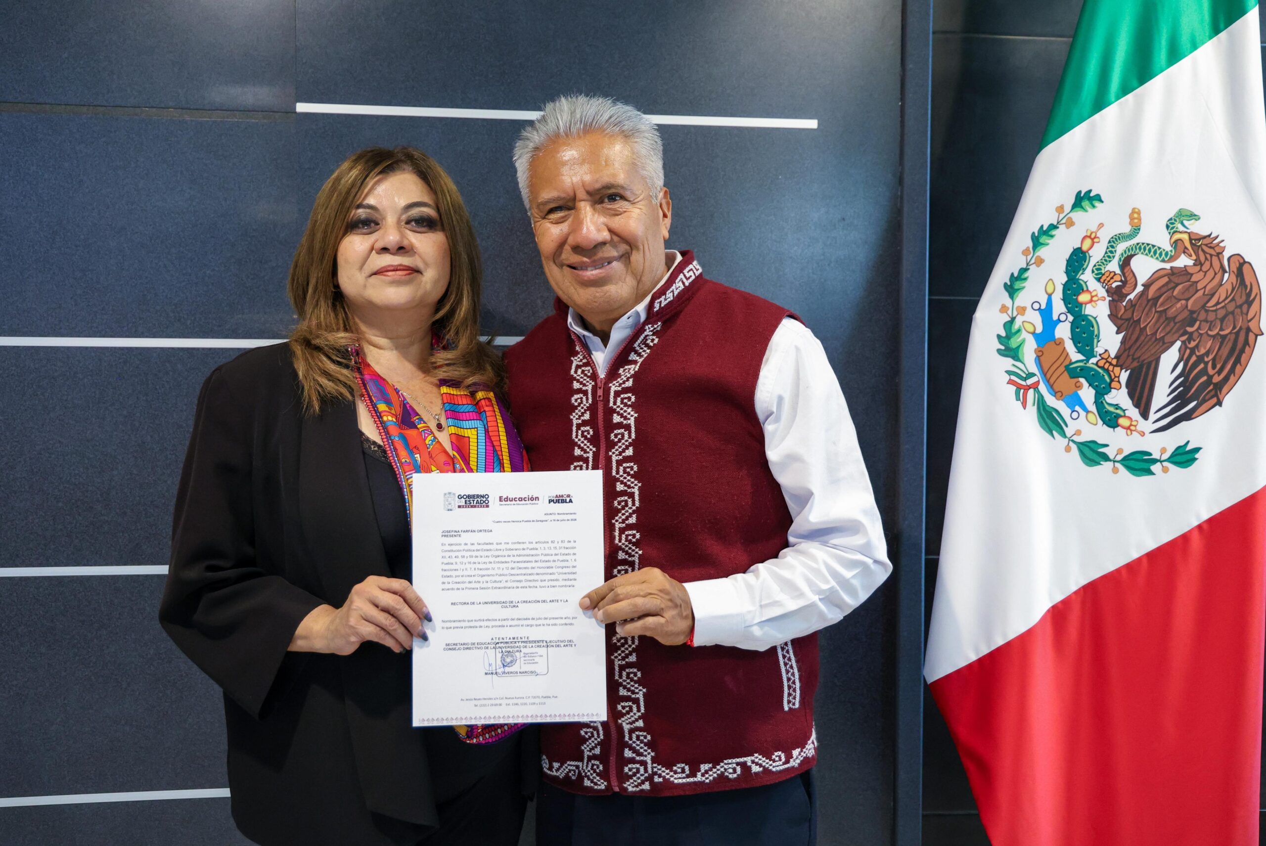Designan a Josefina Farfán Ortega como rectora de UNICREA