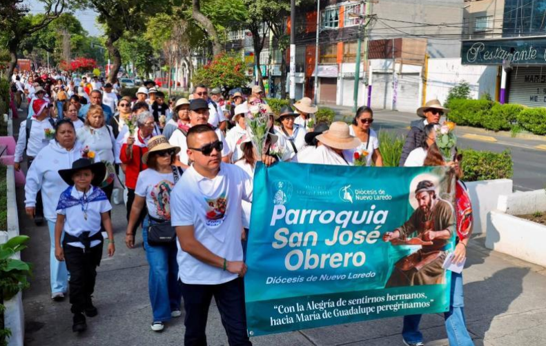 Grupo armado asalta a fieles católicos que viajaban rumbo a la Basílica