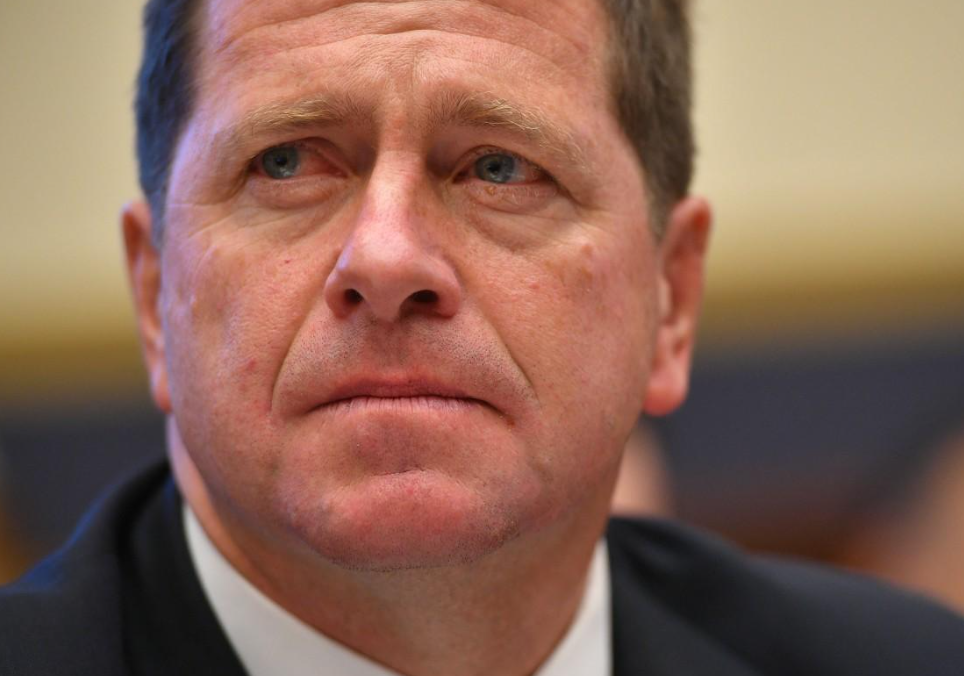 Jay Clayton asume la dirección de Inteligencia Nacional de Estados Unidos