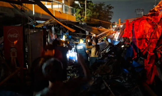 Explosión de un tanque de gas y pirotecnia deja cuatro locales dañados en Acapulco
