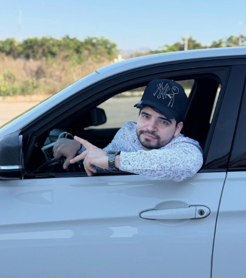 Asesinan al influencer César Gastélum mientras transmitía en vivo en calles de Culiacán
