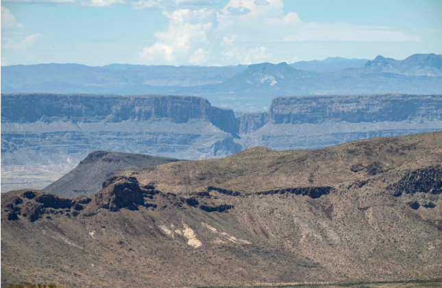 Trump frena construcción de muro fronterizo en Parque Nacional ‘Big Bend’ tras críticas por daño ambiental