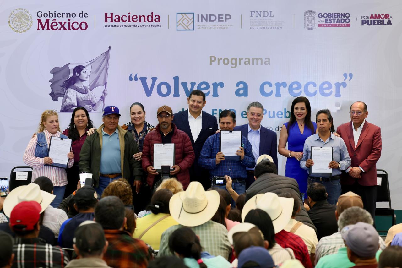 “Volver a Crecer” devuelve tranquilidad y patrimonio a familias productoras de Puebla