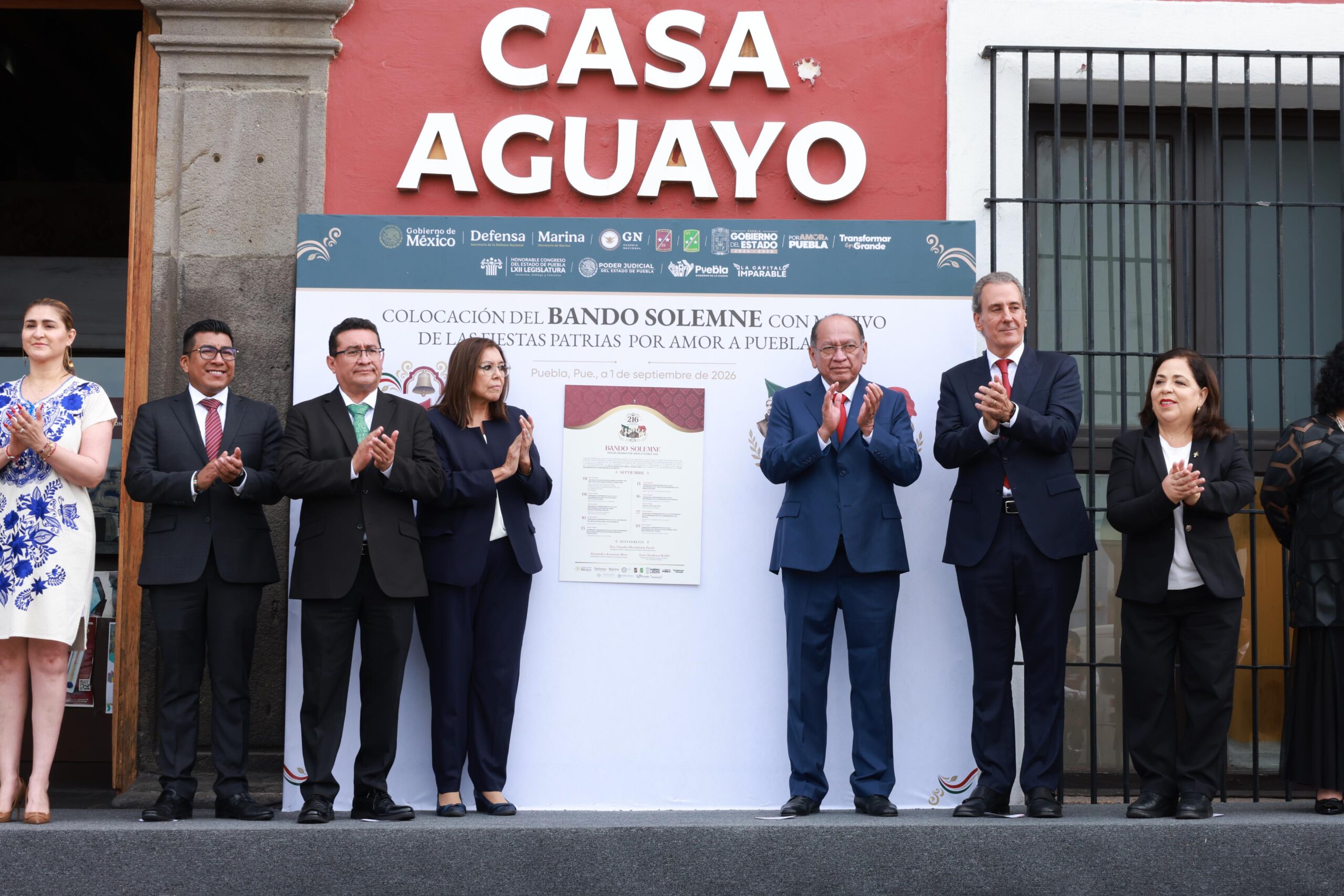Se coloca Bando Patrio en la sede del Ejecutivo Estatal